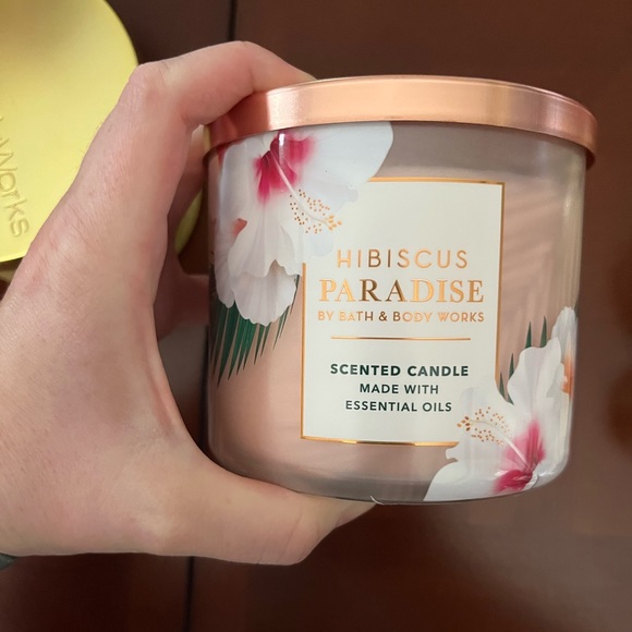 BBW candle - Picture 1 of 3